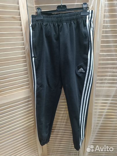 Спортивные штаны adidas