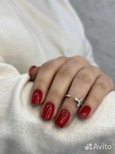 Маникюр в салоне