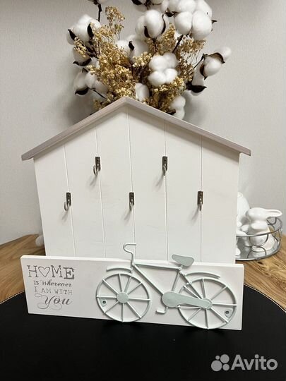 Ключница из дерева