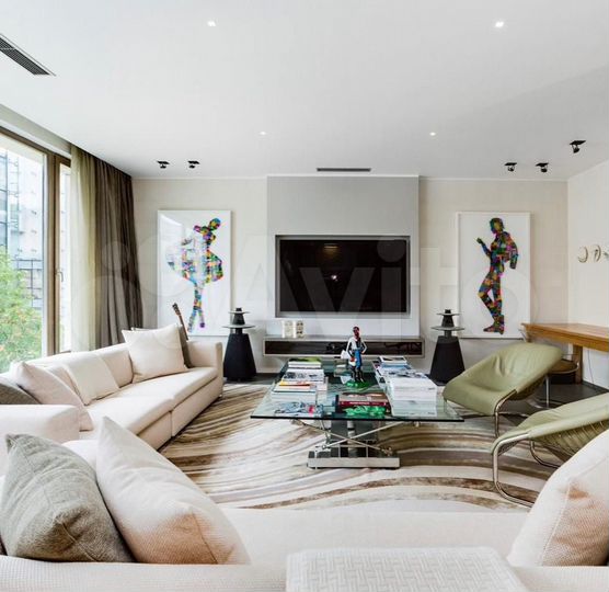 3-к. квартира, 81 м², 3/9 эт.