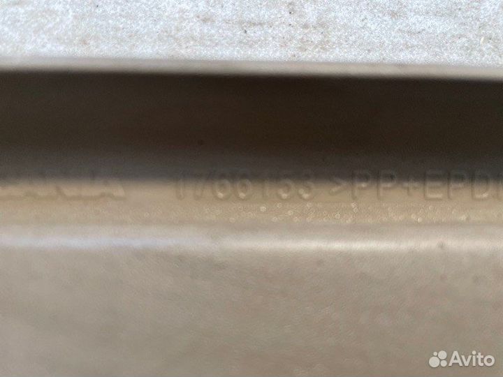 Дверца вещевого ящика Scania