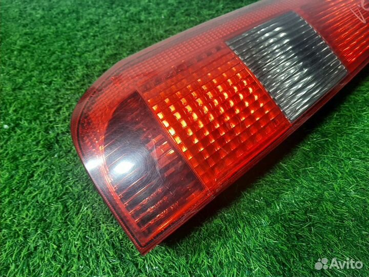 Фонарь левый на Ford Fusion 1