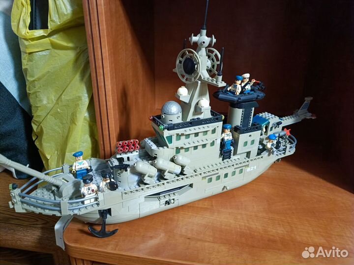 Конструктор lego военный корабль