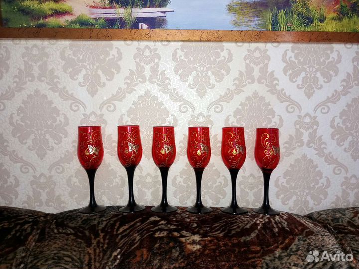 Бокалы для шампанского (фужеры)