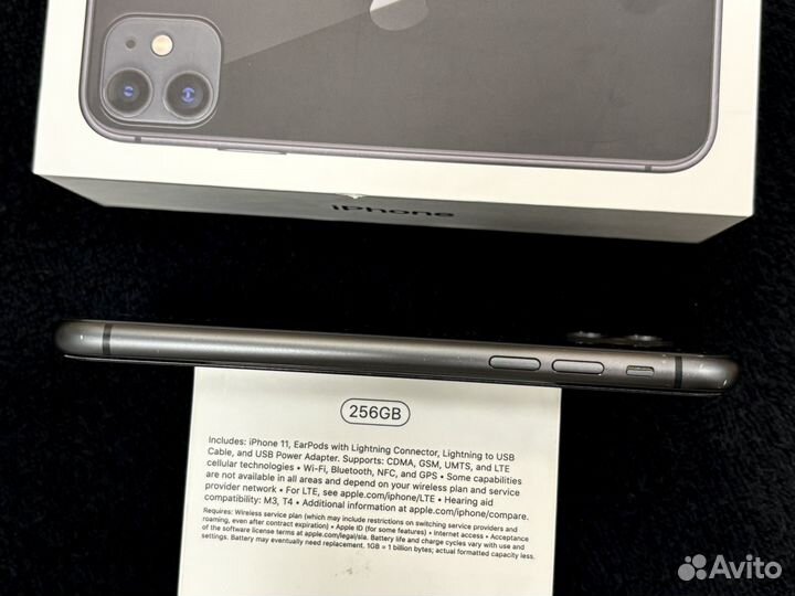 iPhone 11, 256 ГБ