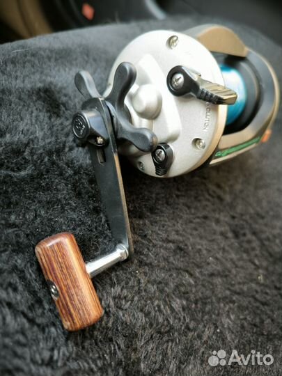 Катушка на омуля. Счётчик в метрах. Япония