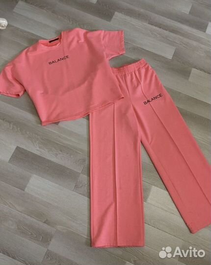 Спортивный костюм