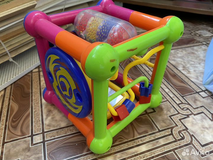 Развивающая игрушка