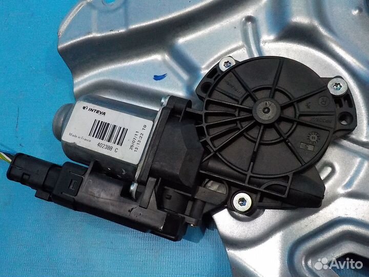 Стеклоподъемник передний правый Hyundai IX35 2010