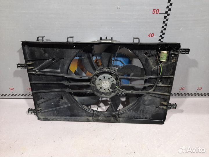 Диффузор радиатора Opel Astra J