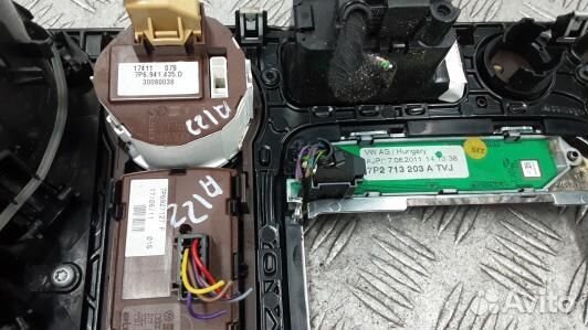 Центральная консоль volkswagen touareg 2 (1NN17I30