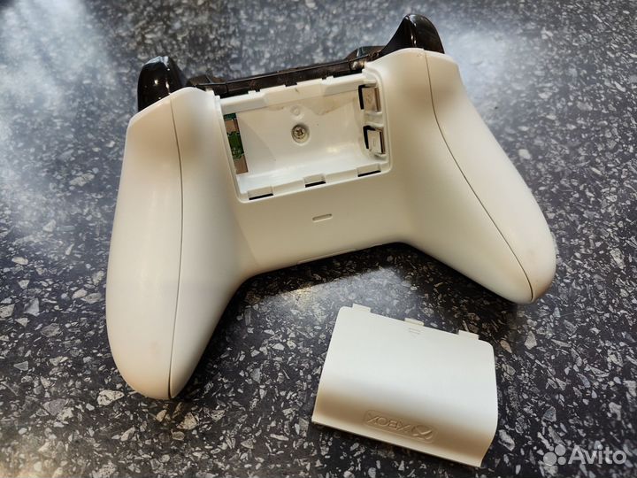 Геймпад, джойстик Xbox One