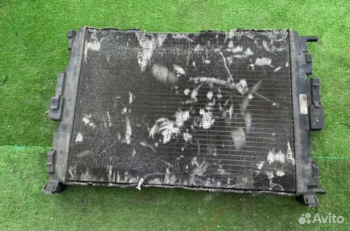Радиатор (основной) Renault Scenic 2004