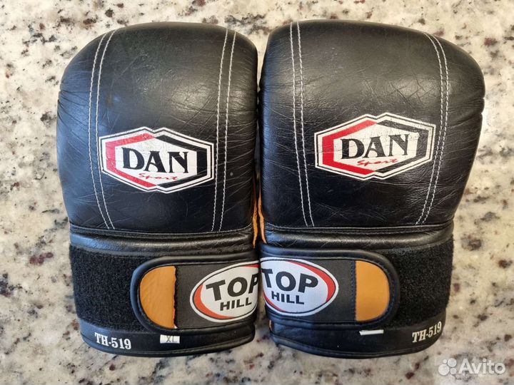 Боксерские перчатки