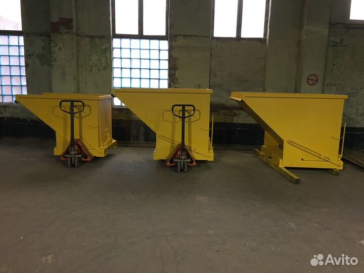 Контейнер самоопрокидывающийся ксо