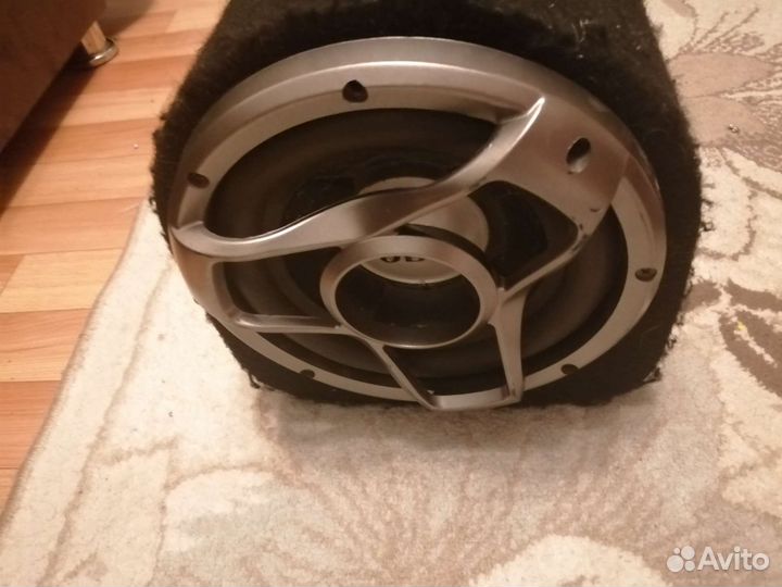 Активный сабвуфер 8'