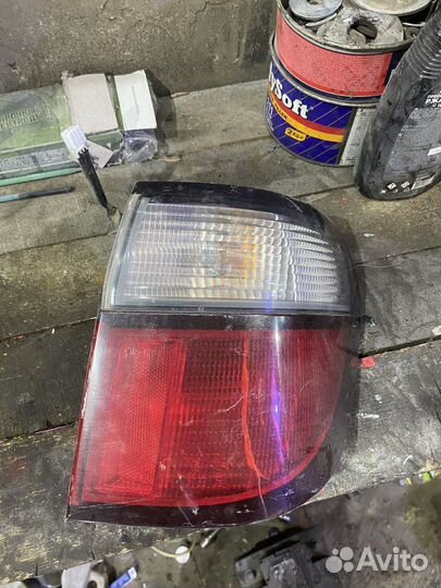 Фонарь задний правый мазда 626