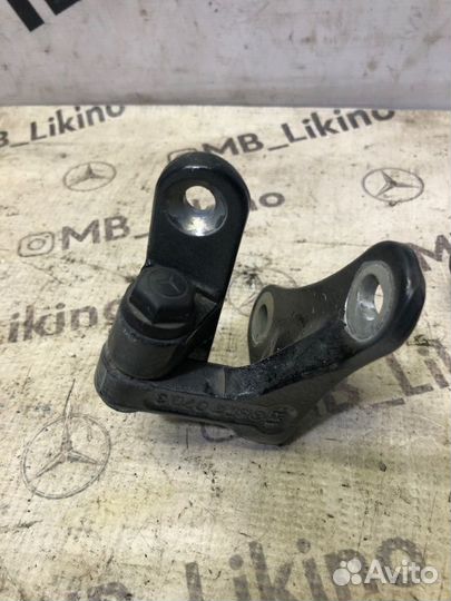 Петля двери передняя правая Mercedes S-Class W221
