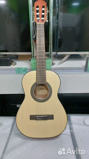 Классическая гитара 1/2, матовая с чехлом, Cort AC