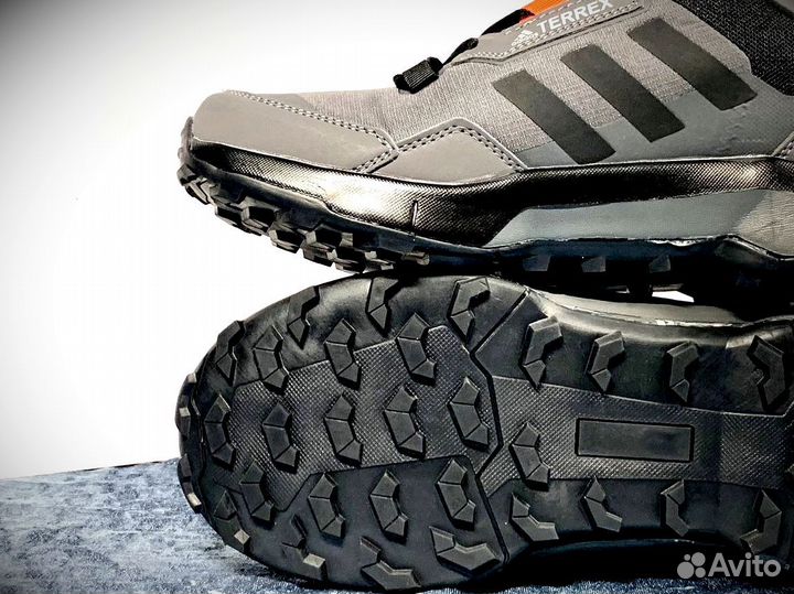 Кроссовки Adidas terrex