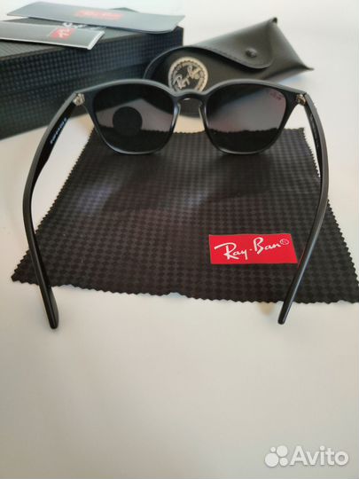 Солнцезащитные очки ray ban