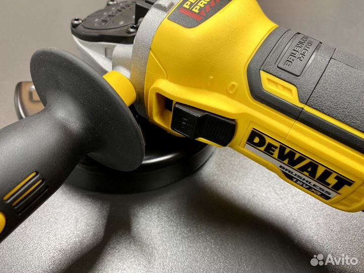 Аккумуляторная ушм болгарка DeWalt DCG405