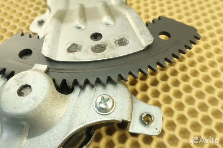 Стеклоподъемник задний правый Daewoo Matiz