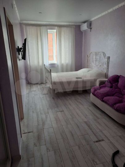 Комната 20 м² в > 9-к., 2/2 эт.