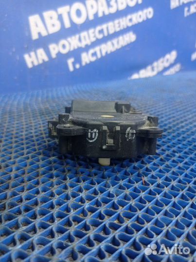 Моторчик заслонок отопителя Lexus Gs350 седан