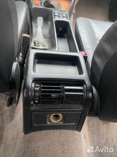 Центральная консоль BMW E32