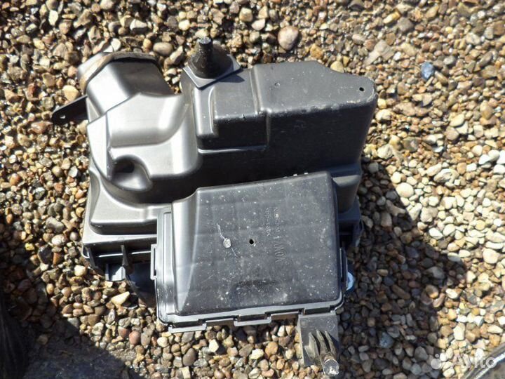 Корпус воздушного фильтра Nissan Teana J32 VQ25DE