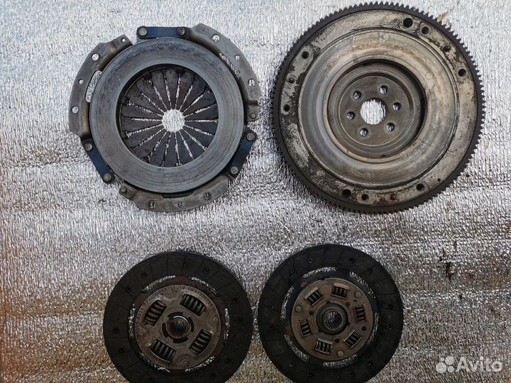 Маховик со сцеплением 2110-1118