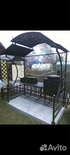 Мангал с крышей