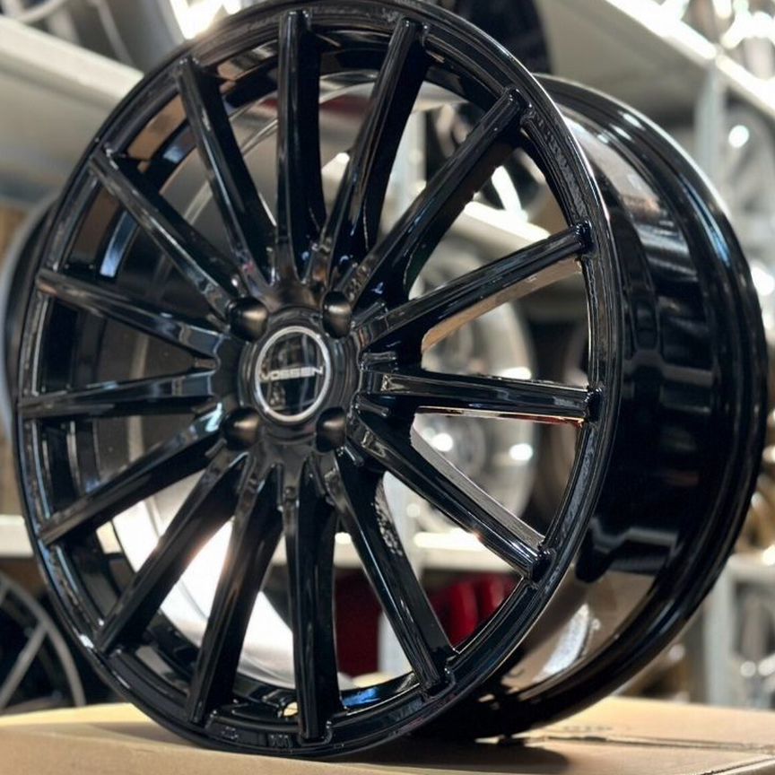 Литые диски Vossen VFS-2 7×R17 4×100