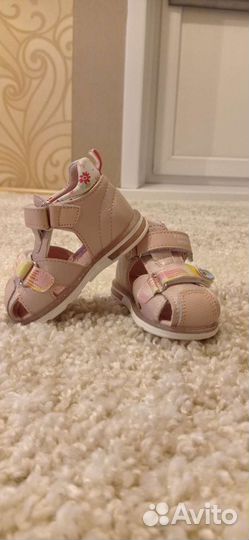 Босоножки на девочку