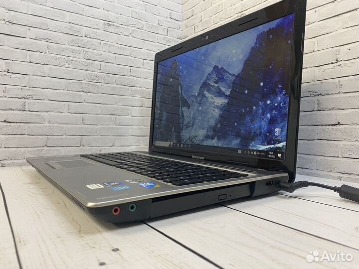 Игровой ноутбук Lenovo I5/6Gb/GeForce/SSD+HDD