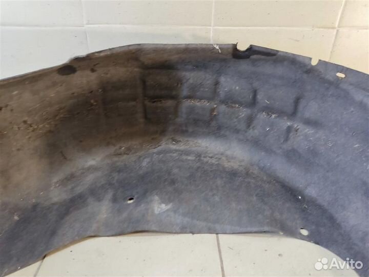 Подкрылок задний левый Renault Scenic 2 (JM) 2008