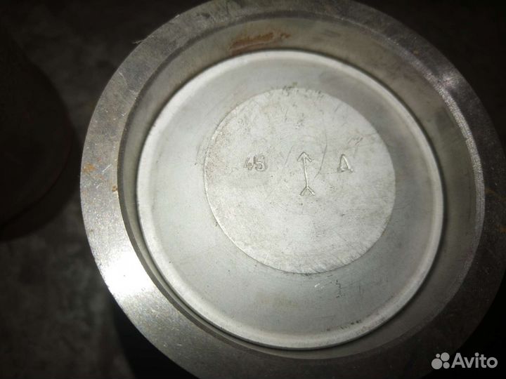 Поршневая группа на двигатель москвич. иж ода