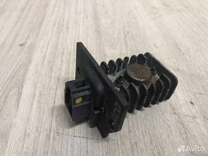 Резистор печки hyundai sonata 4 EF