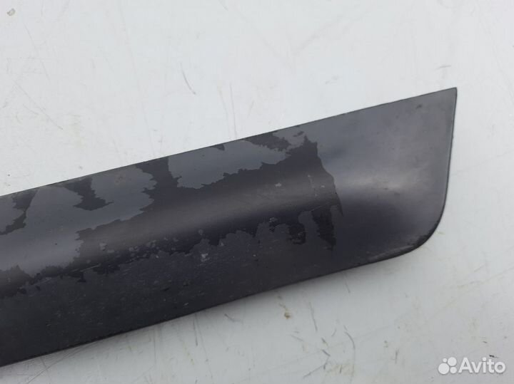 Молдинг задней левой двери нижний Ауди А6 С5