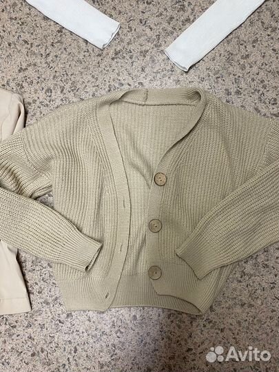 Вещи женские 42-46