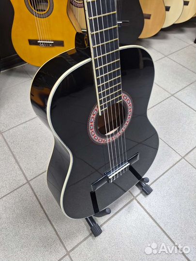 Классическая гитара 4/4