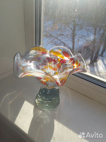 Ваза конфетница красный май цветное стекло