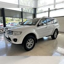 Mitsubishi Pajero Sport 2.5 AT, 2014, 186 000 км, с пробегом, цена 2 115 000 руб.