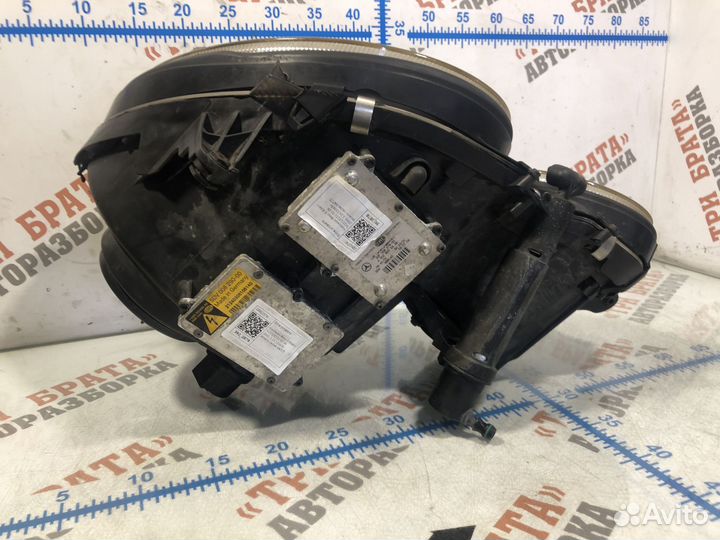 Мерседес E-Класс Фара передняя Прав