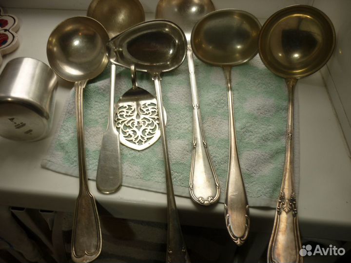 Станинные предметы для сервировки стола