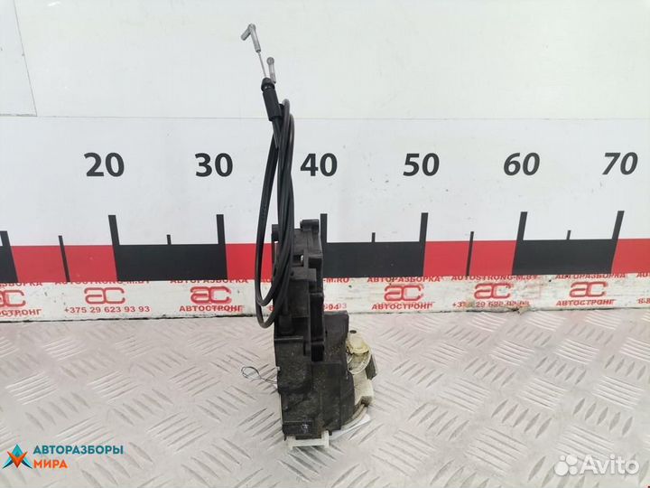 Замок двери задней правой Mitsubishi Outlander