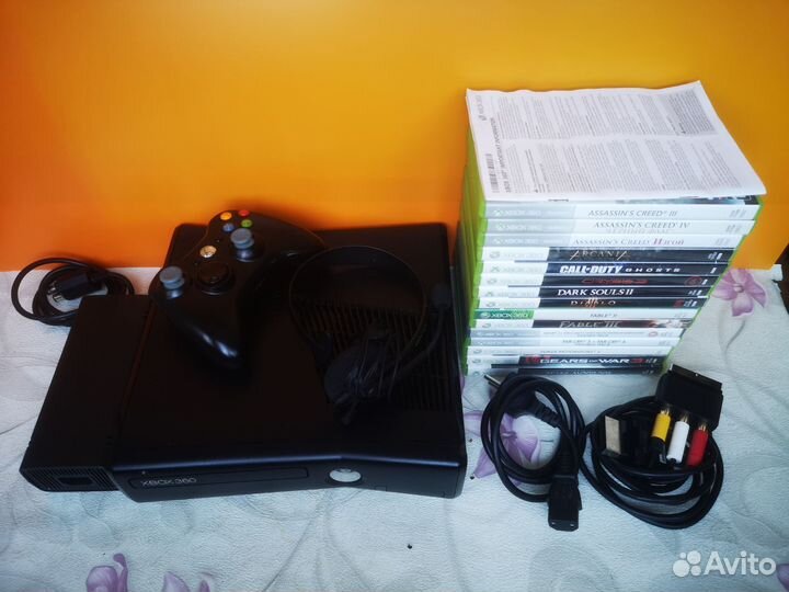 Xbox 360 S 250Gb Прошитый + 15 лицензионных дисков