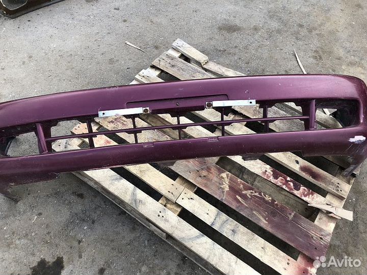 Бампер передний Toyota Corolla AE100 CE100 EE100