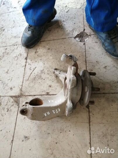 Кулак поворотный передний правый Ford Focus 2 CB4